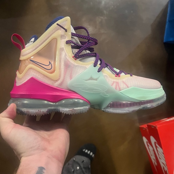 Various Nike and Adidas sneakers for sale…all pairs will be priced at $100/pair - Picture 10 of 15